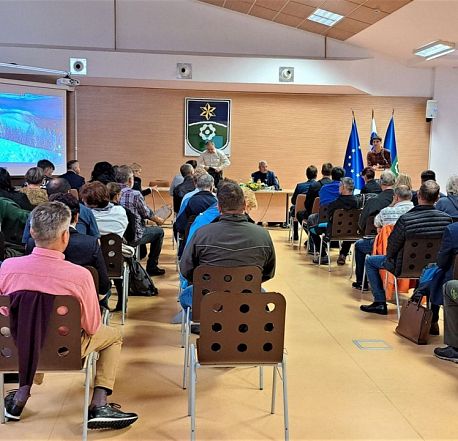 Izvedli smo posvet o problematiki voženj z motornimi vozili v naravnem okolju Pohorja